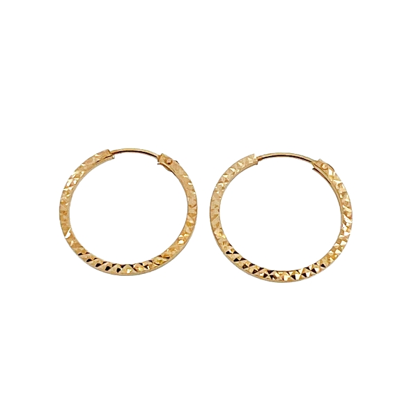 PENDIENTE CRIOLLA TALLADA ORO 18 KTES 14 MM.